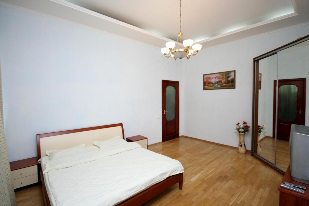 Real Home Apartments In Kiev Center Exterior photo